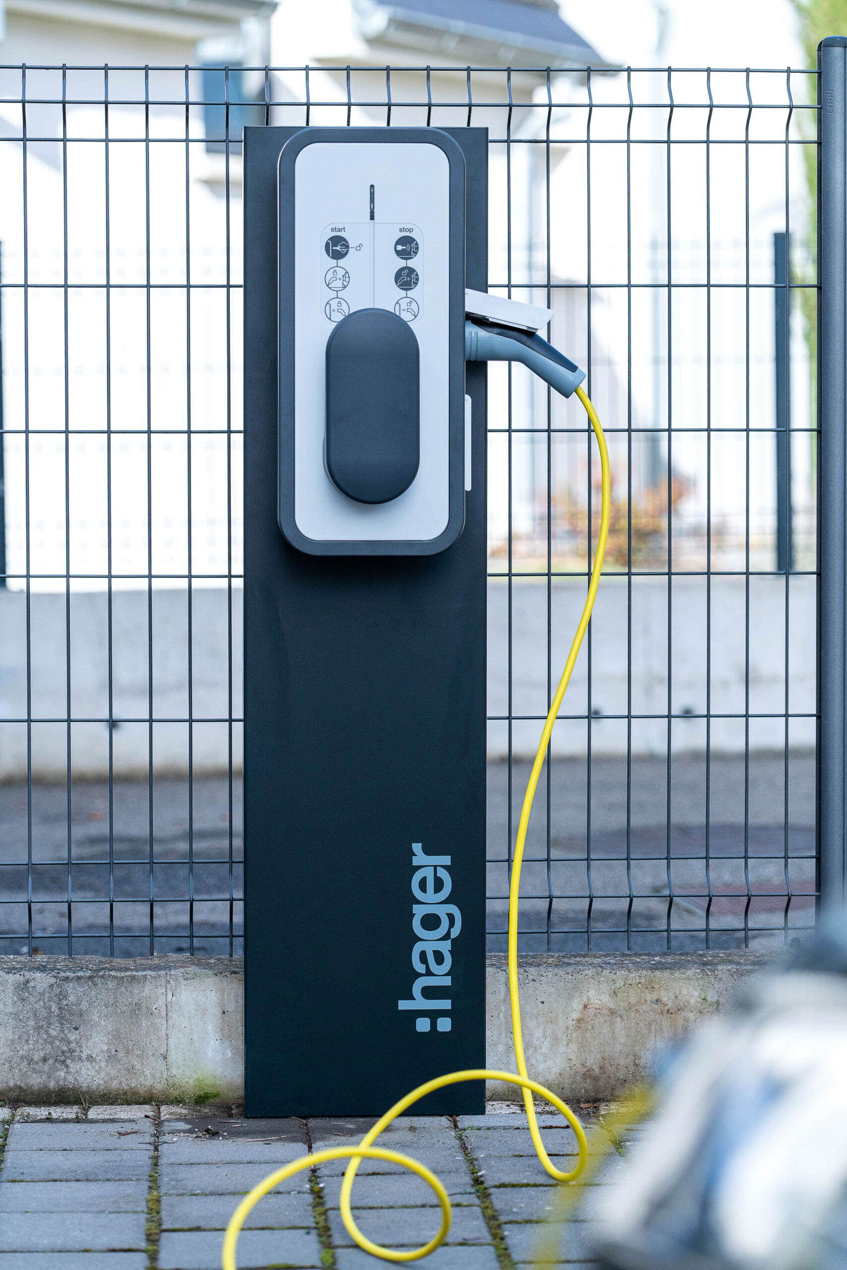 borne de recharge Hager pour véhicule électrique